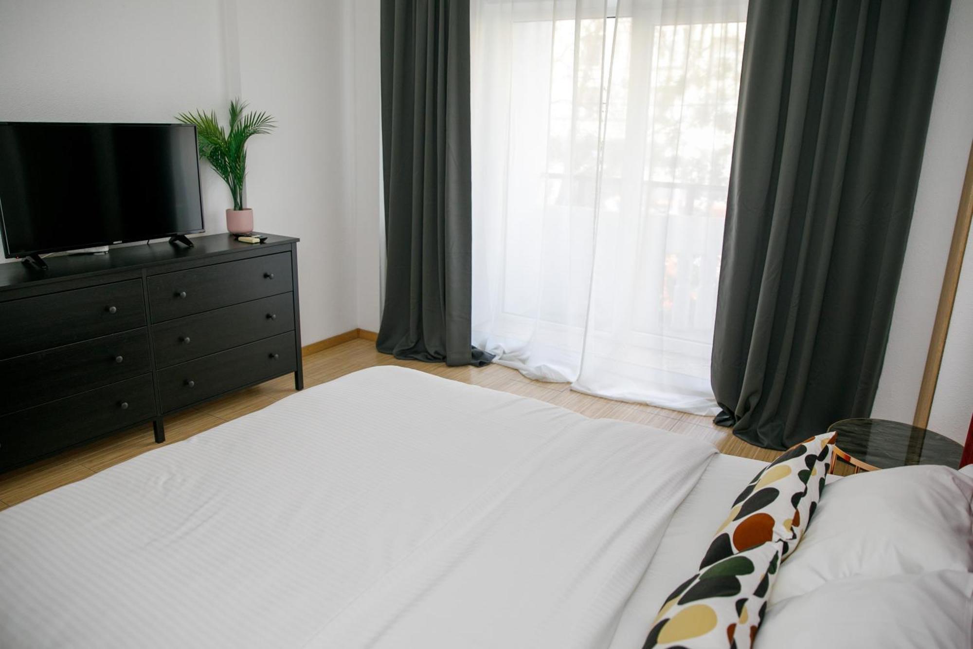 Color Apartments Corneliu Coposu No3 Bucureşti Ngoại thất bức ảnh
