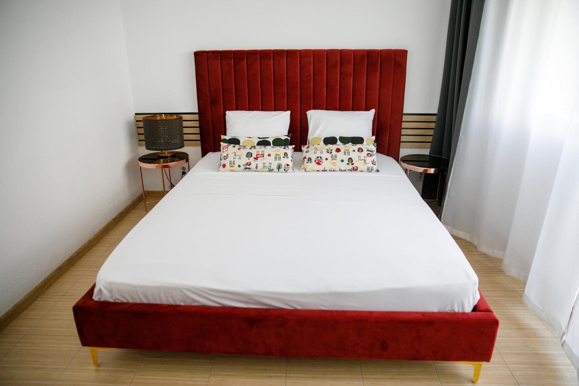 Color Apartments Corneliu Coposu No3 Bucureşti Ngoại thất bức ảnh