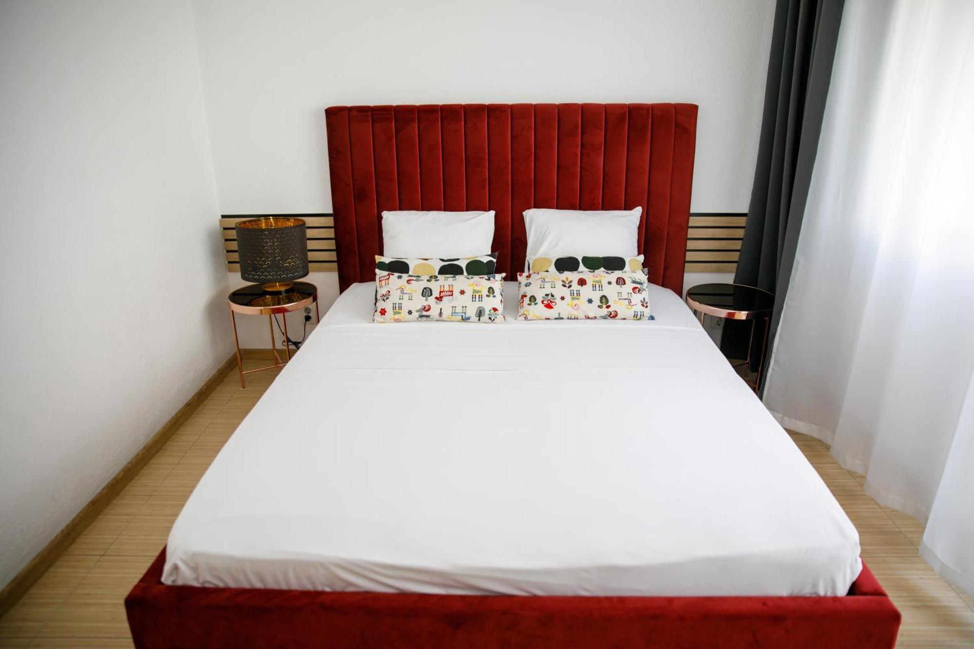 Color Apartments Corneliu Coposu No3 Bucureşti Ngoại thất bức ảnh