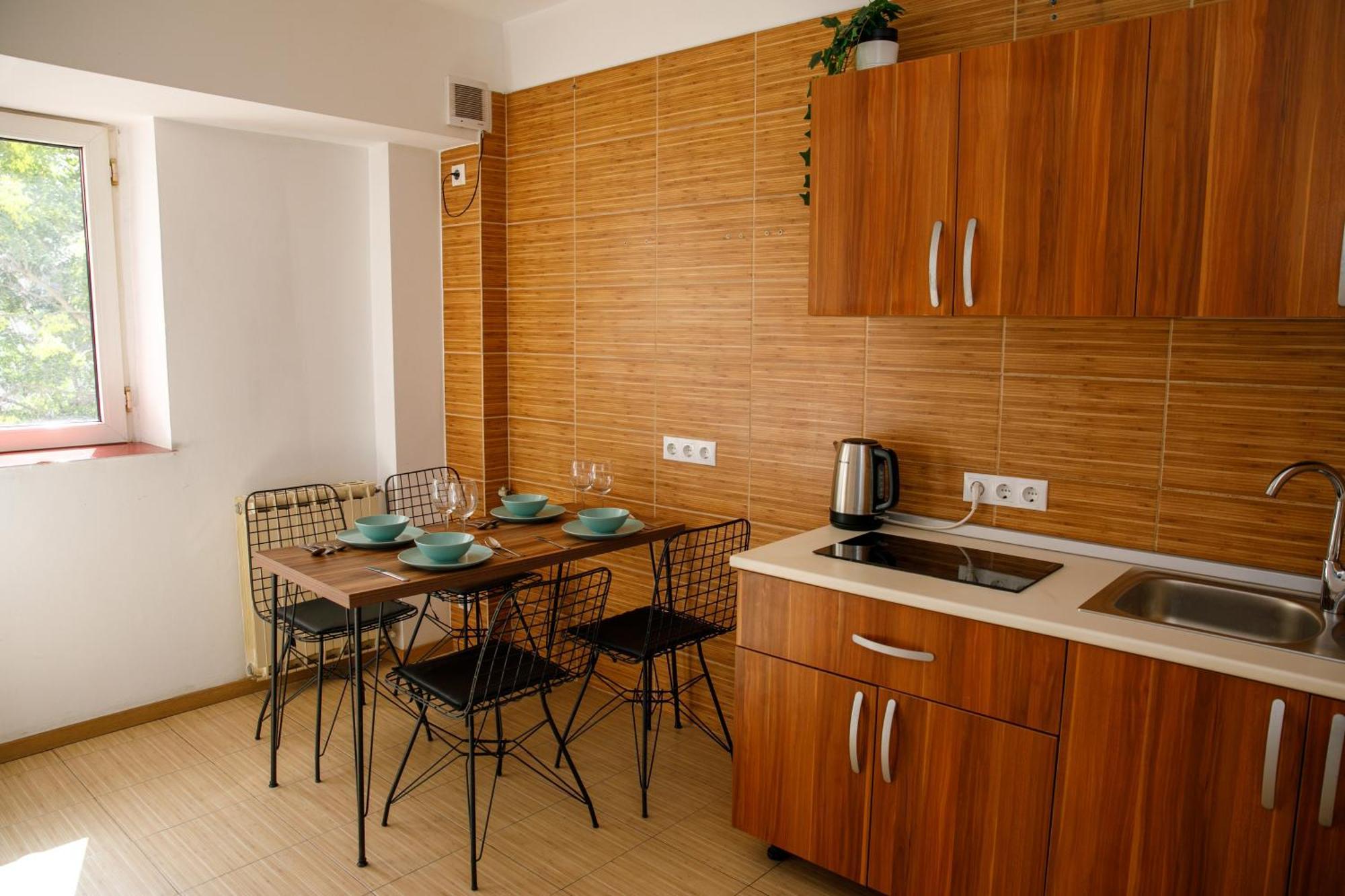 Color Apartments Corneliu Coposu No3 Bucureşti Ngoại thất bức ảnh