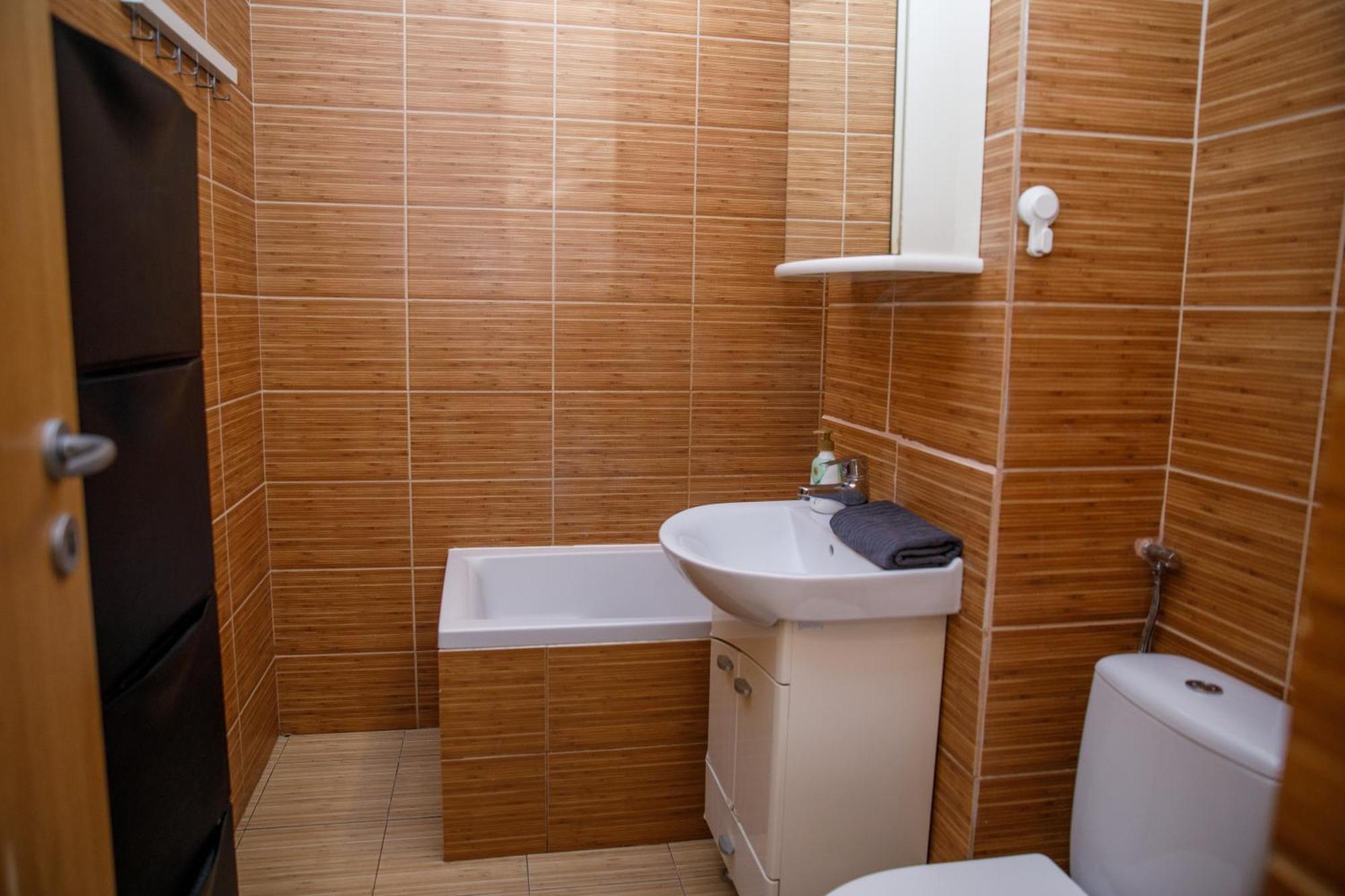 Color Apartments Corneliu Coposu No3 Bucureşti Ngoại thất bức ảnh